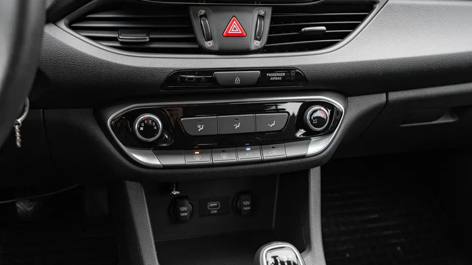 HYUNDAI i30 i30 1.5 DPI Classic +