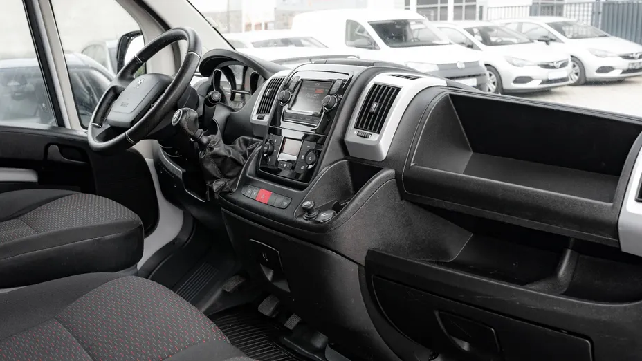 PEUGEOT Boxer Boxer 435 BlueHDi L3 Premium