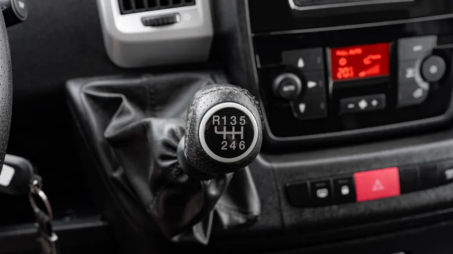 PEUGEOT Boxer Boxer 435 BlueHDi L3 Premium