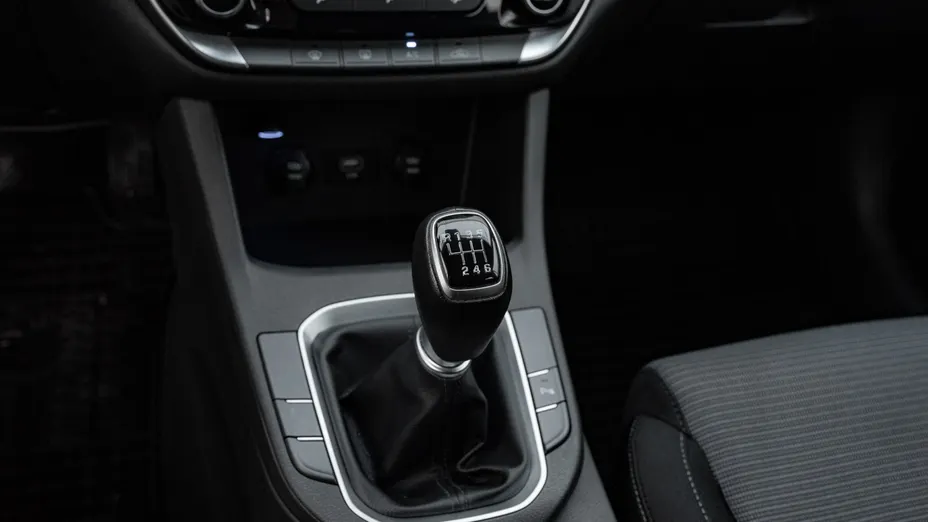 HYUNDAI i30 i30 1.5 DPI Classic +