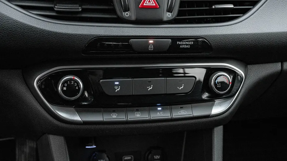 HYUNDAI i30 i30 1.5 DPI Classic +