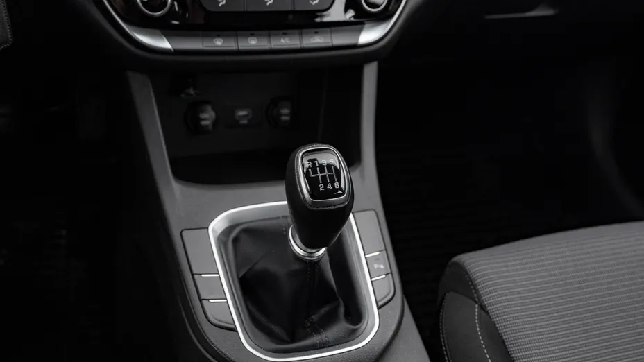 HYUNDAI i30 i30 1.5 DPI Classic +