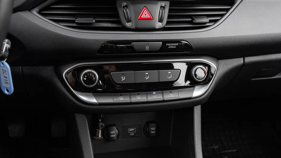 HYUNDAI i30 i30 1.5 DPI Classic +