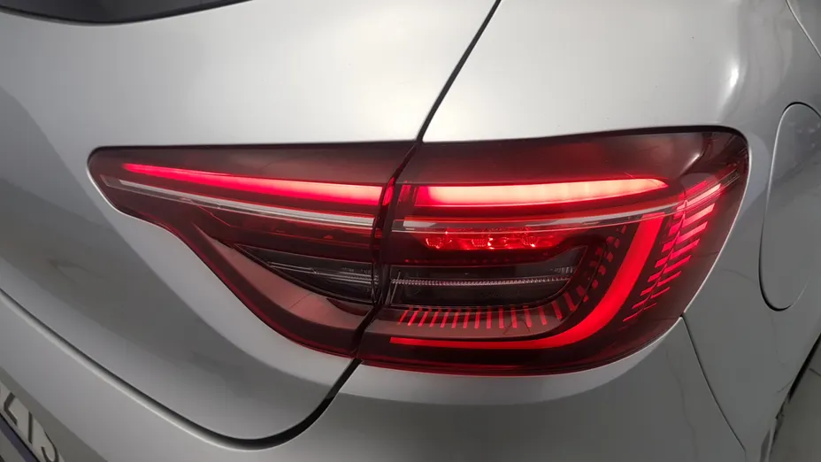 RENAULT Clio Clio 1.0 TCe Zen LPG