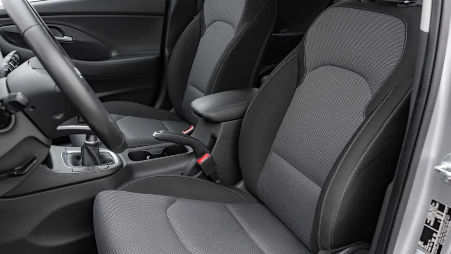 HYUNDAI i30 i30 1.5 DPI Classic +