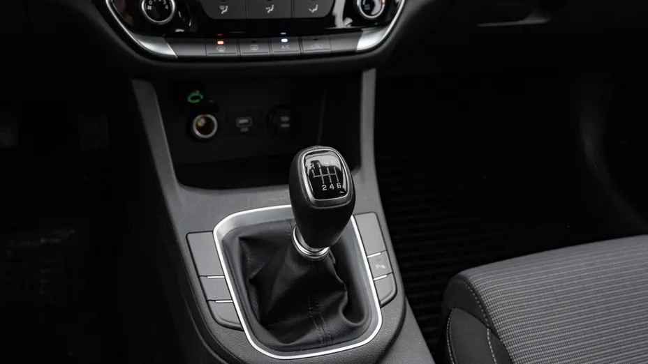 HYUNDAI i30 i30 1.5 DPI Classic +