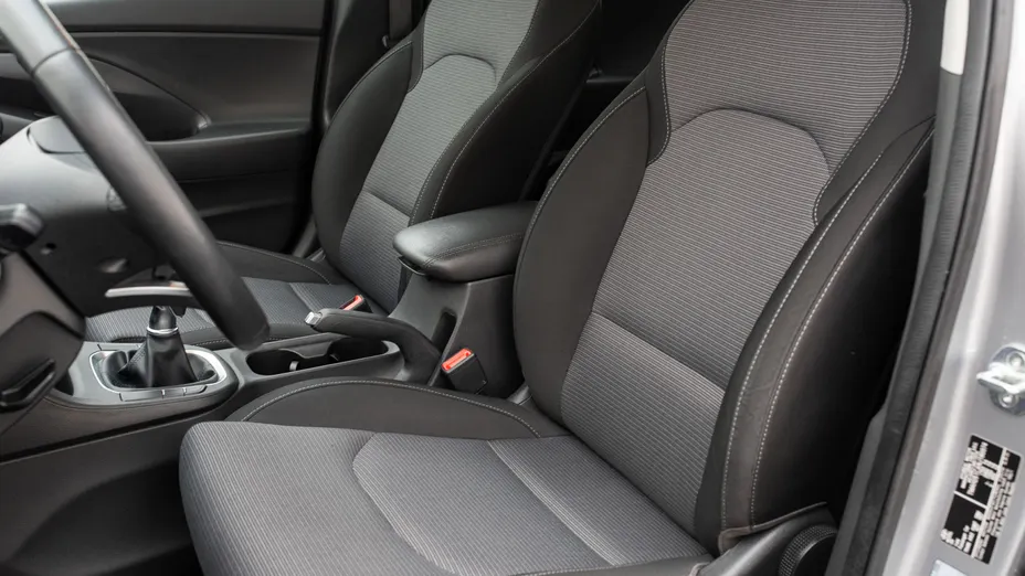 HYUNDAI i30 i30 1.5 DPI Classic +