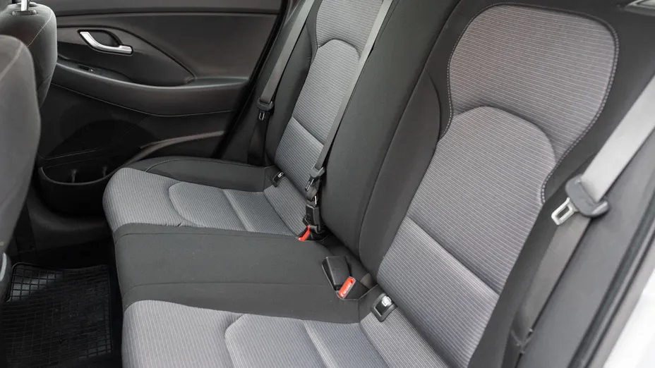 HYUNDAI i30 i30 1.5 DPI Classic +