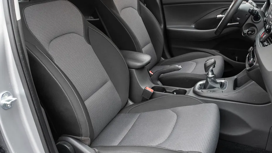 HYUNDAI i30 i30 1.5 DPI Classic +