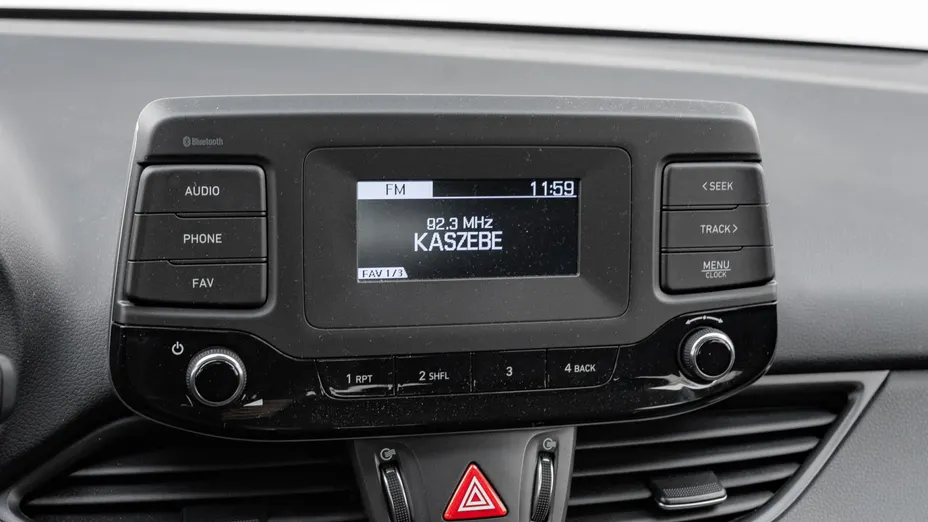 HYUNDAI i30 i30 1.5 DPI Classic +