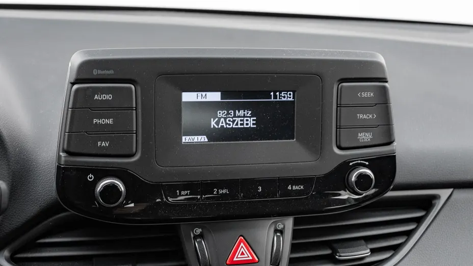HYUNDAI i30 i30 1.5 DPI Classic +