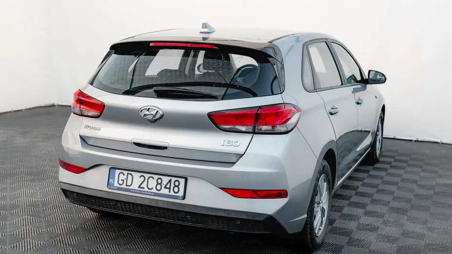 HYUNDAI i30 i30 1.5 DPI Classic +