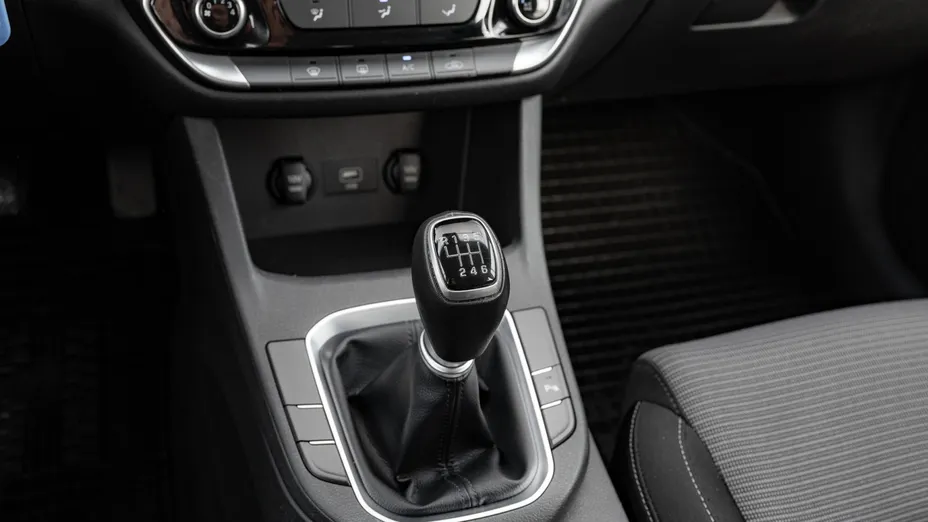 HYUNDAI i30 i30 1.5 DPI Classic +