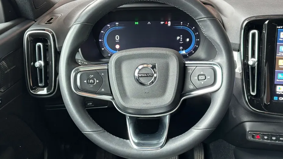 VOLVO XC40 XC40 B3 Plus Bright aut