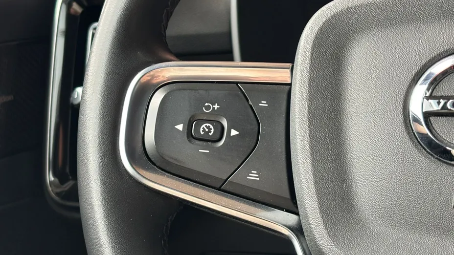 VOLVO XC40 XC40 B3 Plus Bright aut