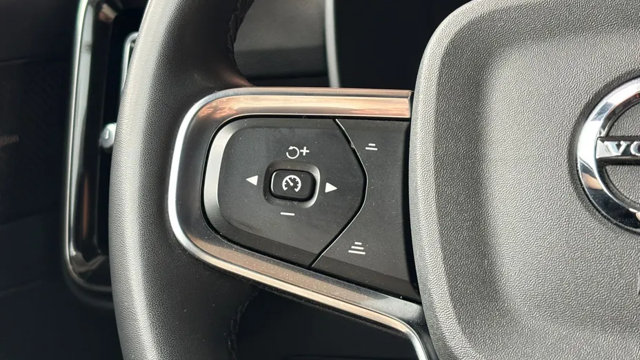 VOLVO XC40 XC40 B3 Plus Bright aut