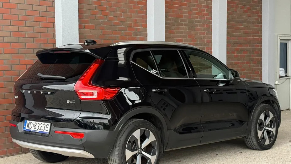 VOLVO XC40 XC40 B4 AWD Plus Bright aut