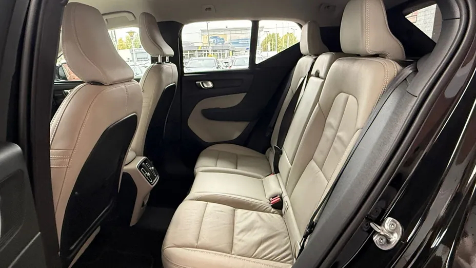 VOLVO XC40 XC40 B4 AWD Plus Bright aut