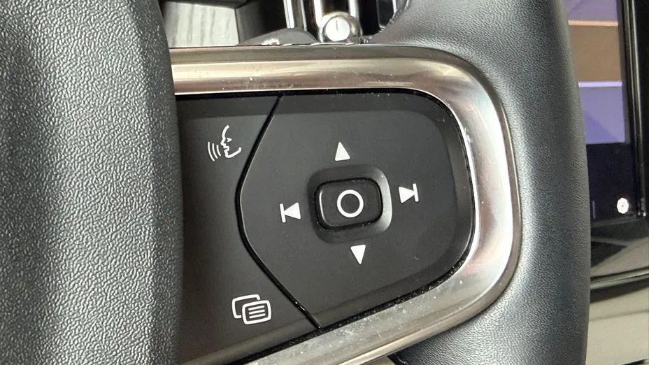 VOLVO XC40 XC40 B4 AWD Plus Bright aut