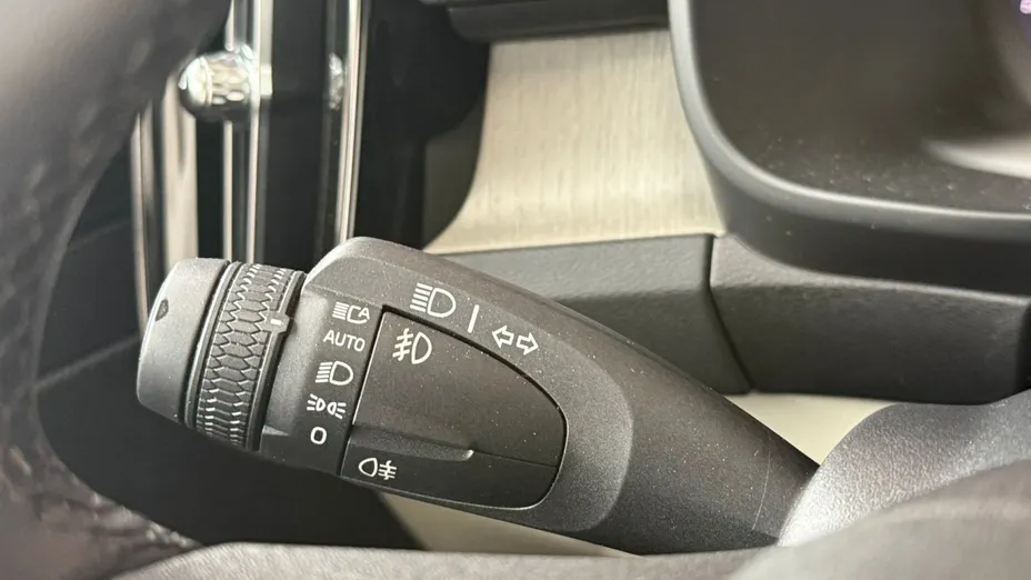 VOLVO XC40 XC40 B4 AWD Plus Bright aut