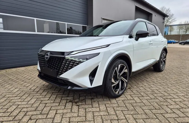 NISSAN Qashqai -