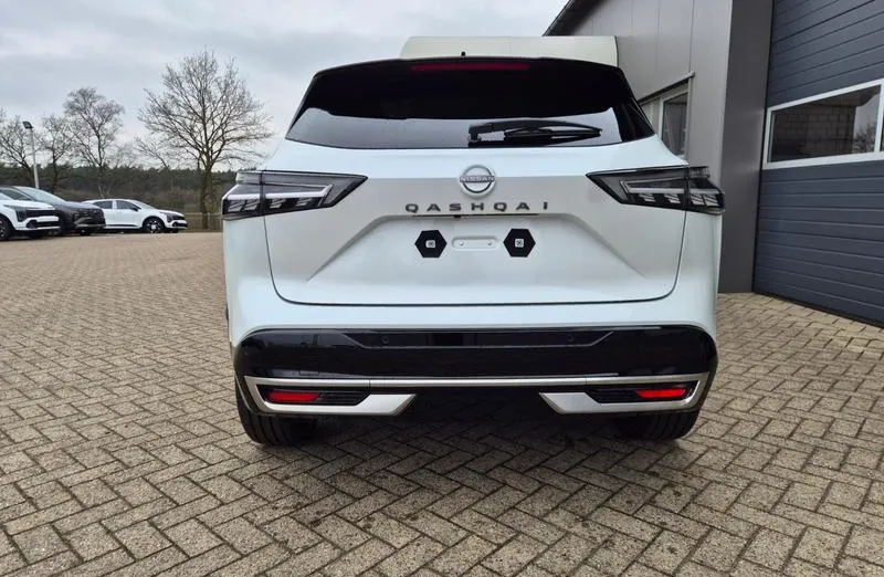 NISSAN Qashqai -