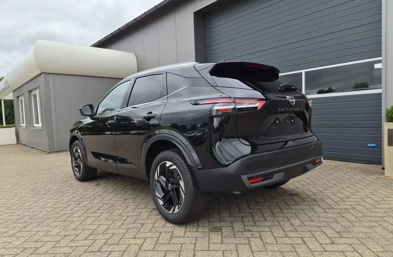 NISSAN Qashqai -