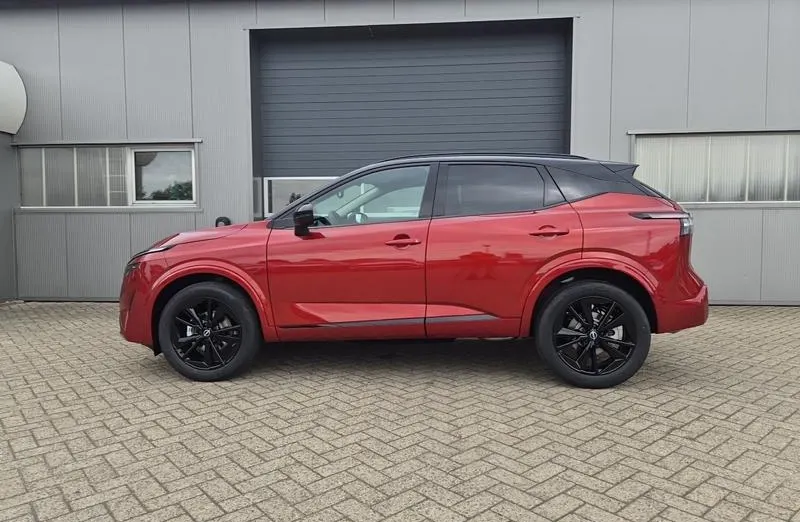 NISSAN Qashqai -