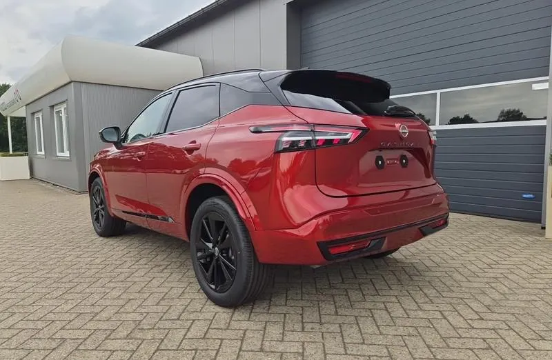 NISSAN Qashqai -