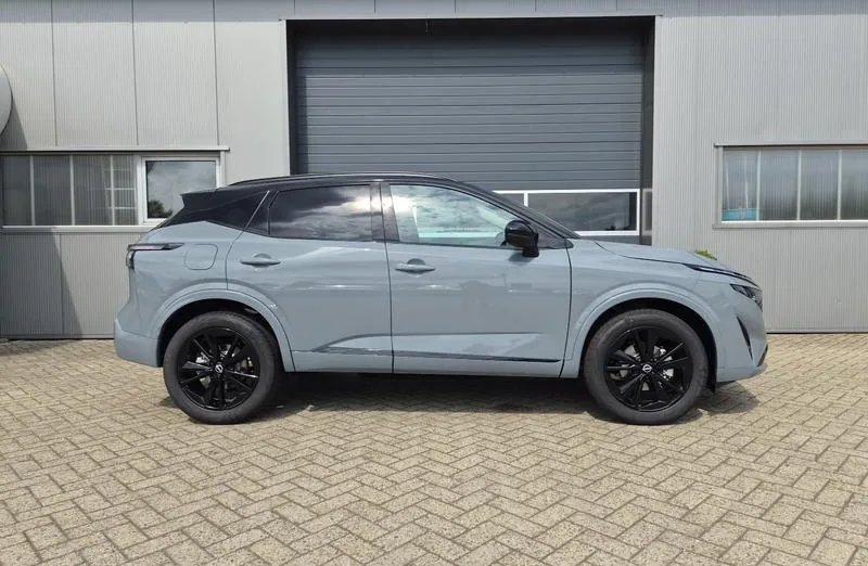 NISSAN Qashqai -