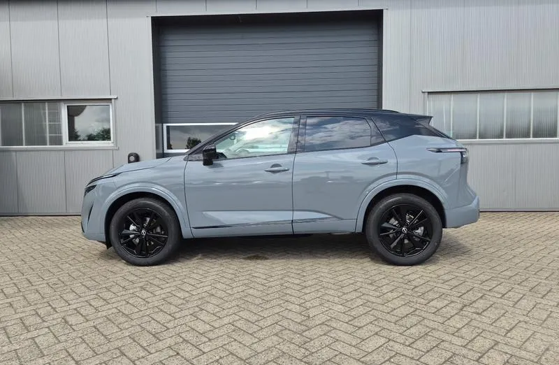 NISSAN Qashqai -