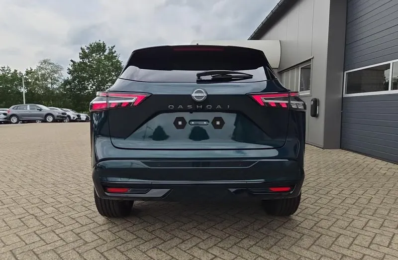 NISSAN Qashqai -