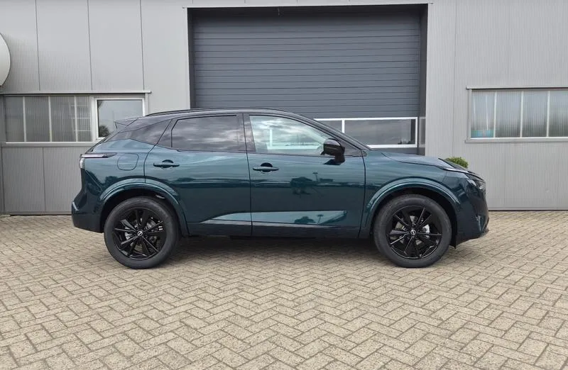 NISSAN Qashqai -