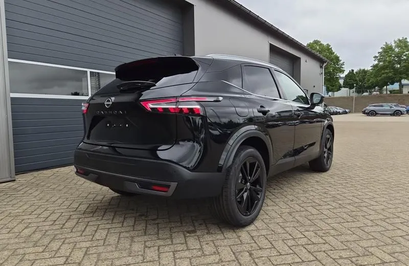 NISSAN Qashqai -