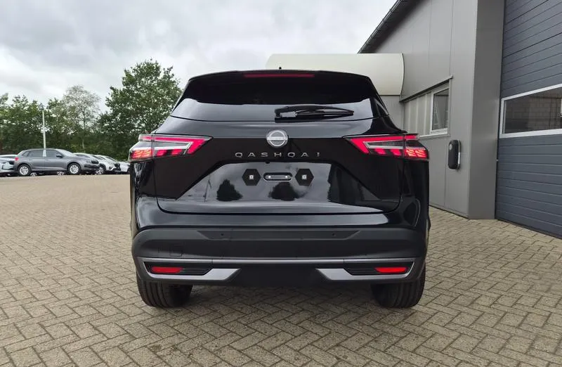 NISSAN Qashqai -