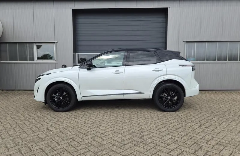 NISSAN Qashqai -