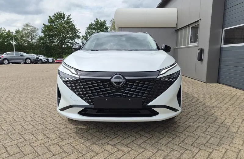 NISSAN Qashqai -