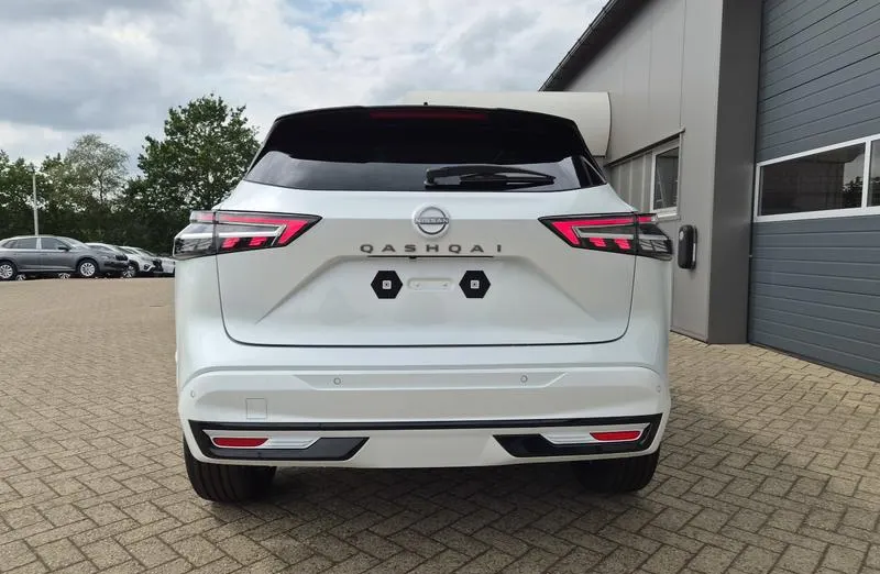 NISSAN Qashqai -