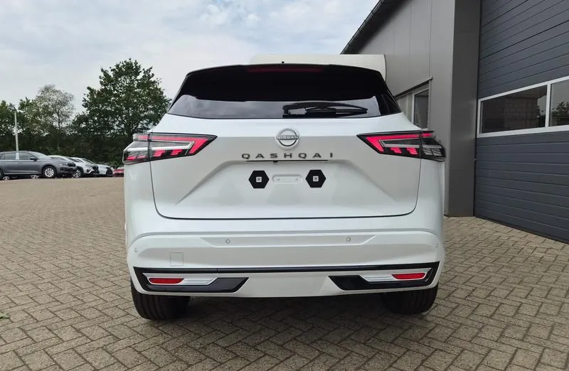 NISSAN Qashqai -