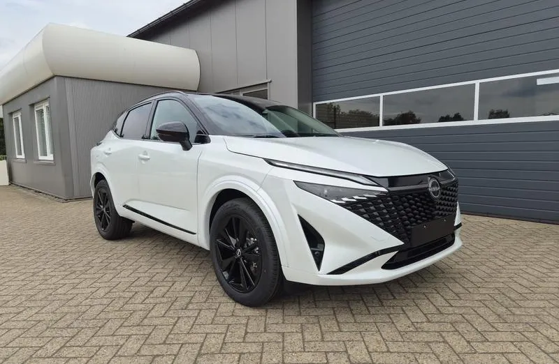 NISSAN Qashqai -