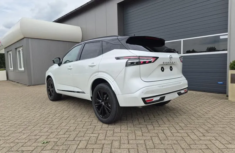 NISSAN Qashqai -