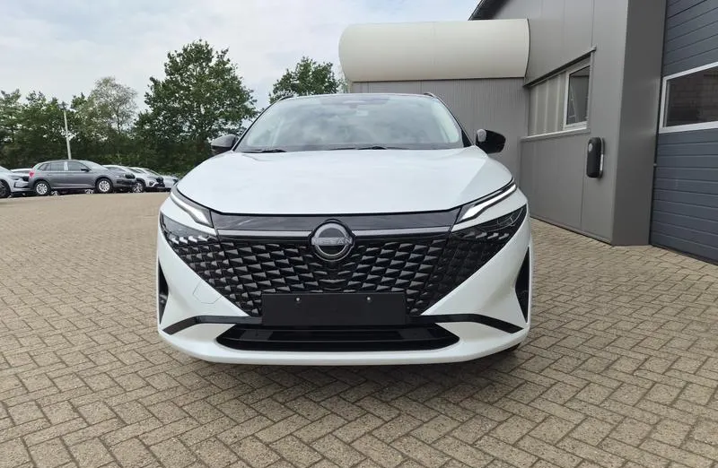 NISSAN Qashqai -