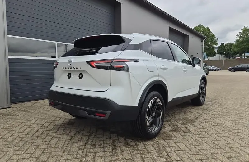 NISSAN Qashqai -