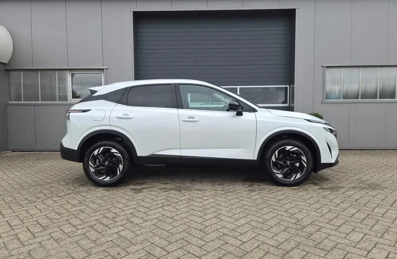 NISSAN Qashqai -