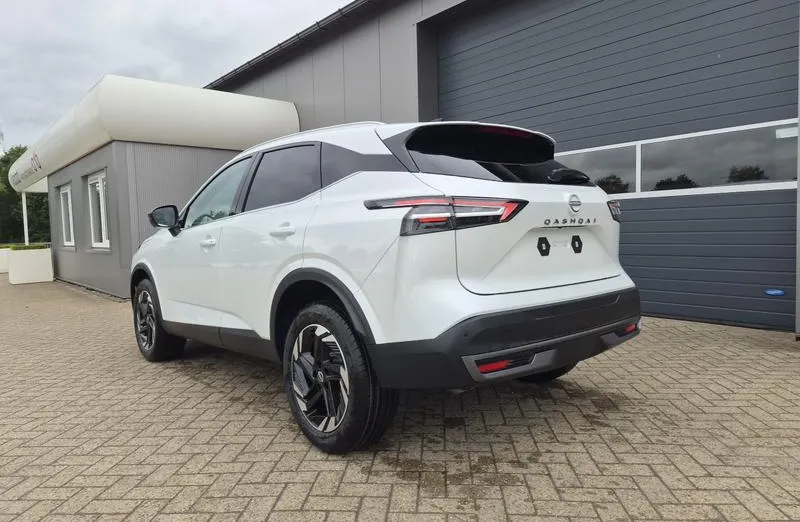 NISSAN Qashqai -