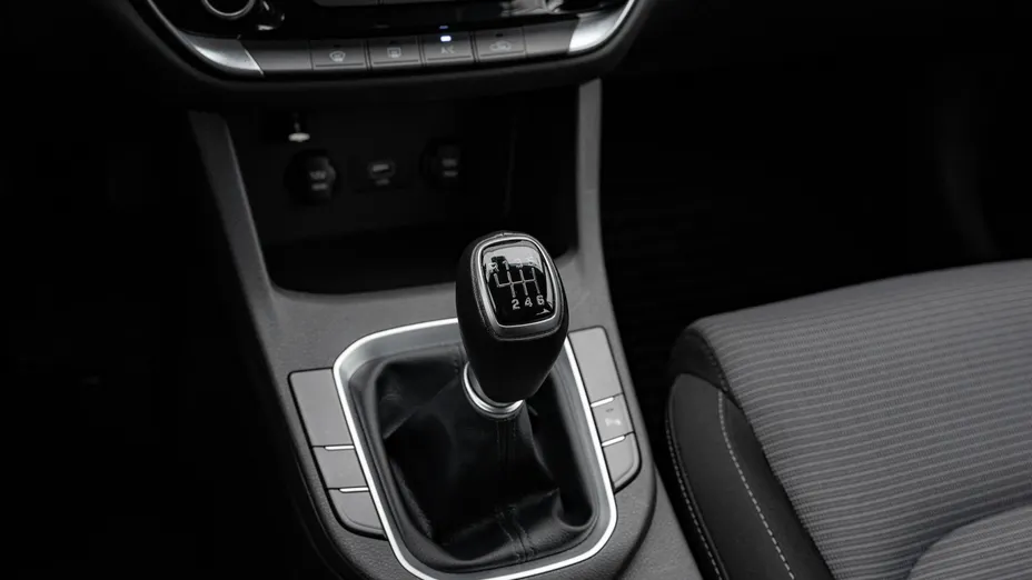 HYUNDAI i30 i30 1.5 DPI Classic +