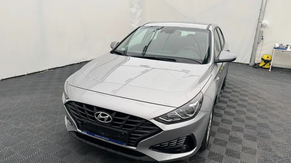 HYUNDAI i30 i30 1.5 DPI Classic +