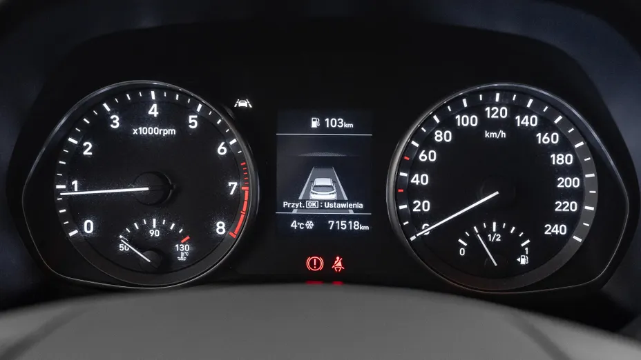 HYUNDAI i30 i30 1.5 DPI Classic +