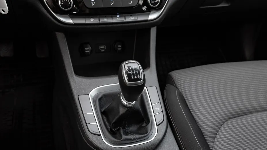 HYUNDAI i30 i30 1.5 DPI Classic +