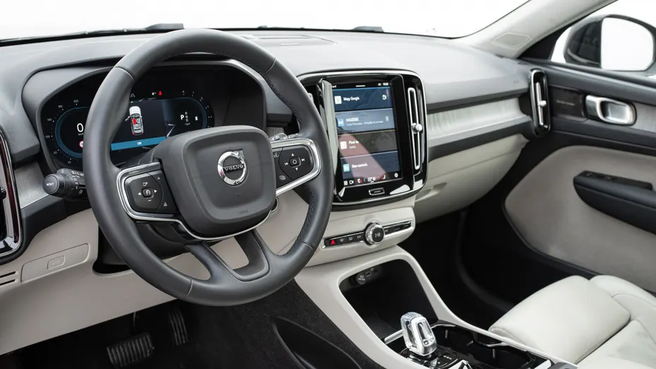 VOLVO XC40 XC40 B3 Plus Bright aut